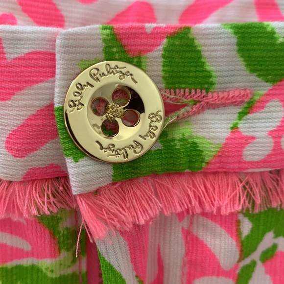 Shorts - Picture 2 of 4